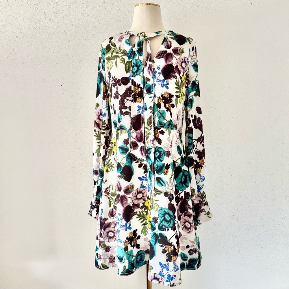 Eliza J Floral Long Sleeve Flowy Neck Tie Dress White Blue Women's Size 8 Medium